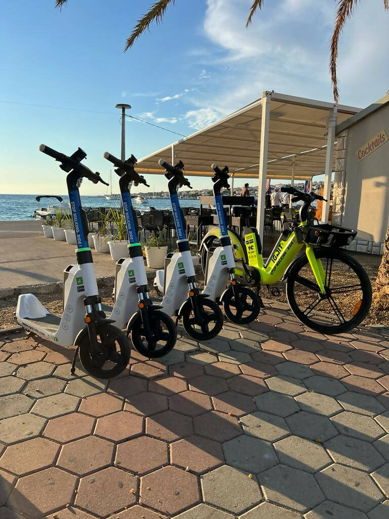 OKAI ES600 SCOOTERS